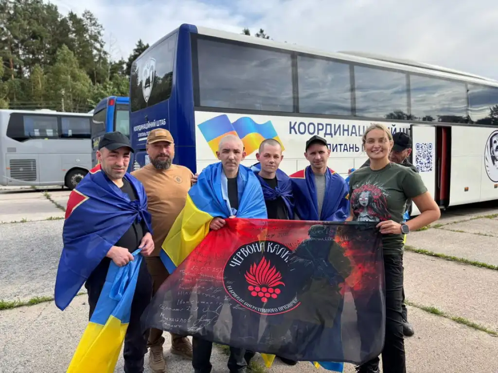 Сім воїнів із Вінниччини повернулися з полону у День Незалежності