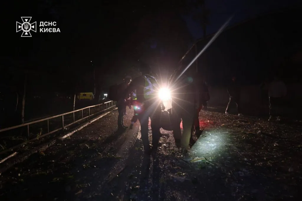 Нічна атака РФ: понад 800 дронів та ракет, жертви серед цивільних