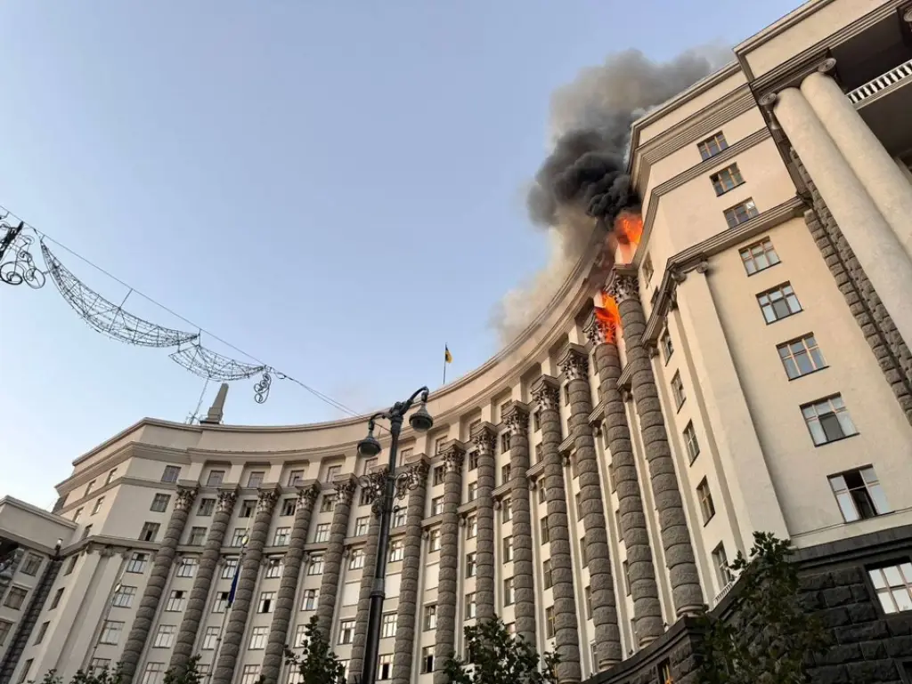 Нічна атака РФ: понад 800 дронів та ракет, жертви серед цивільних
