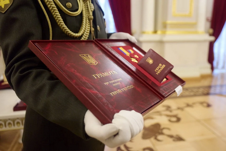 Двох воїнів із Вінниччини відзначено державними нагородами від Президента України