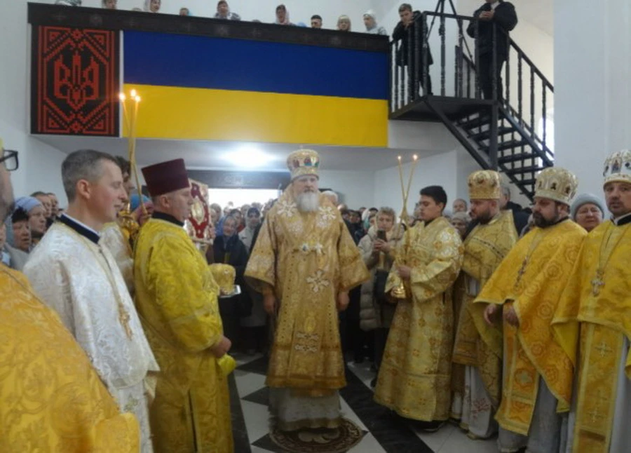 Митрополит ПЦУ очолив Божественну літургію у новому храмі на Вінниччині