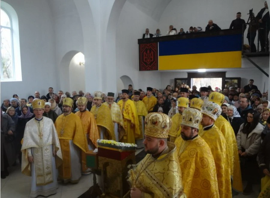 Митрополит ПЦУ очолив Божественну літургію у новому храмі на Вінниччині