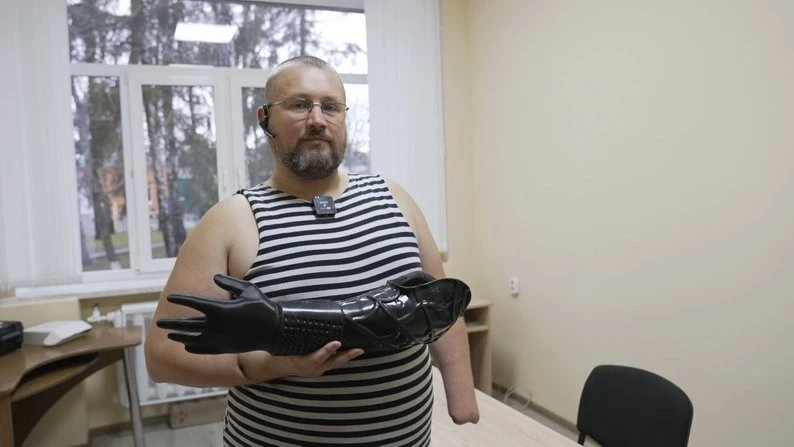 Унікальний спортивний протез для ветерана: вінницькі фахівці підтримали парахокей