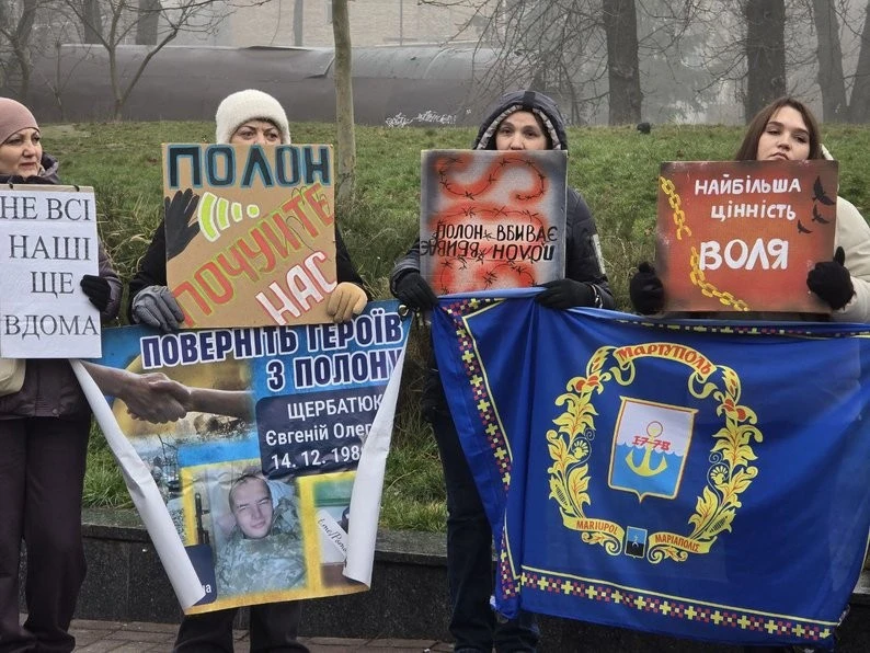У Вінниці відбулася акція на підтримку полонених і зниклих безвісти: “Не мовчи — полон вбиває”