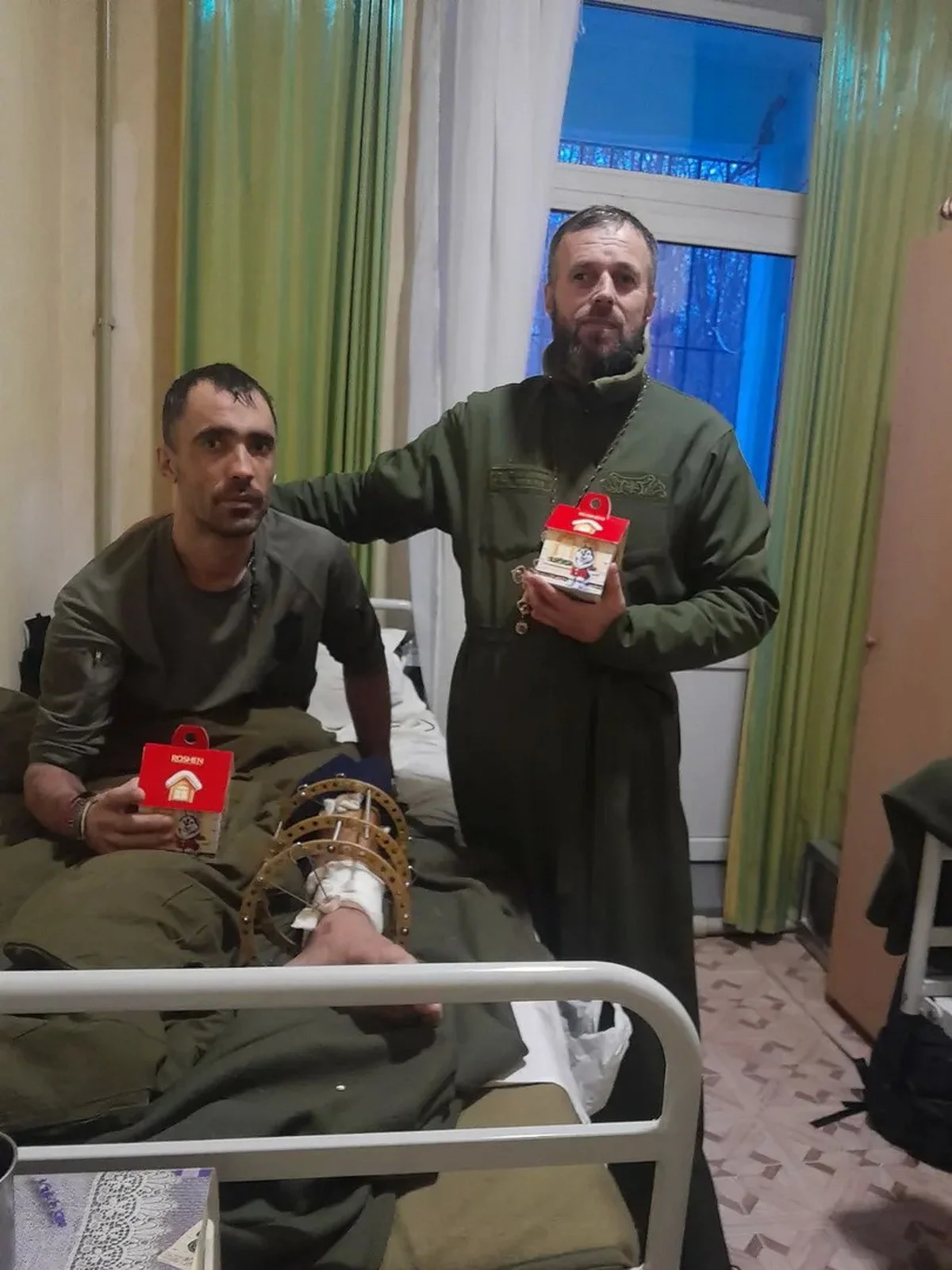 Військові капелани Вінниччини привітали воїнів з Різдвом у госпіталях