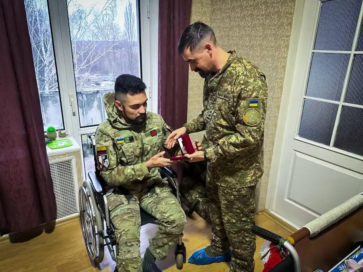 Ветерани «Червоної Калини» отримали нагороди у вінницьких лікарнях