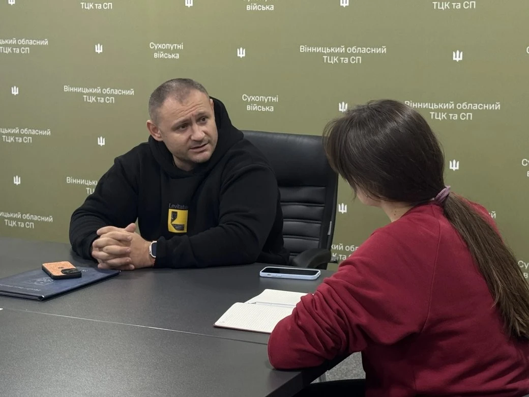 Після вибуху та втрати ніг: як майор Ярослав Фіногенов повернувся до життя та служби