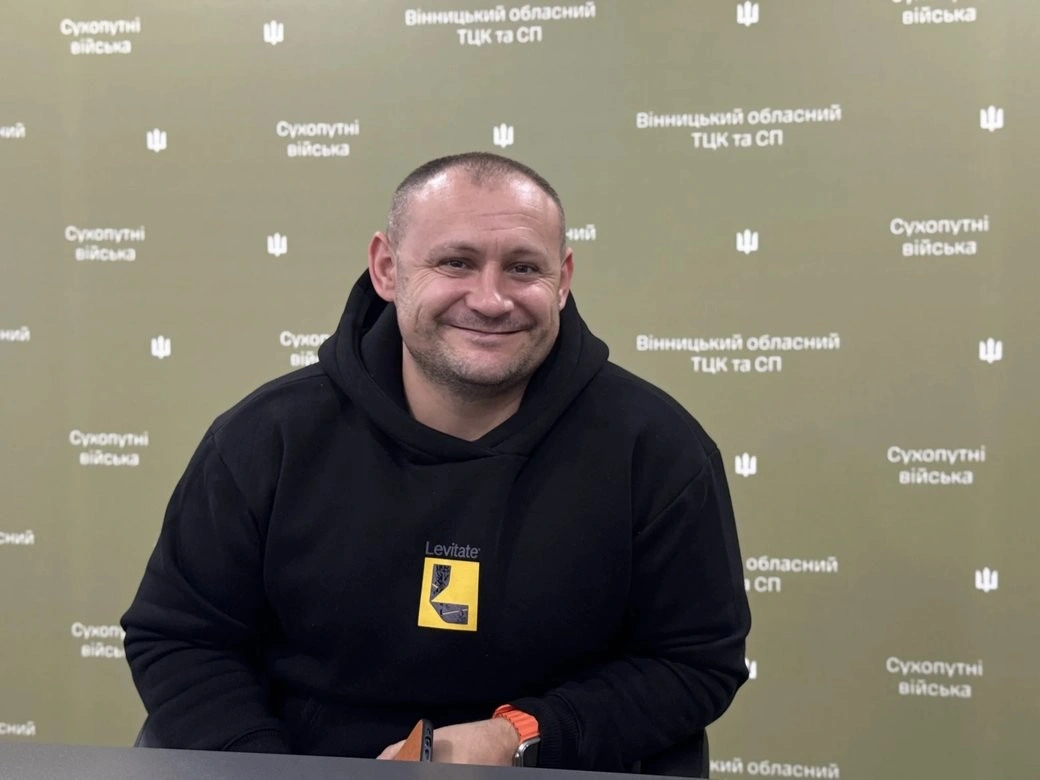 Після вибуху та втрати ніг: як майор Ярослав Фіногенов повернувся до життя та служби