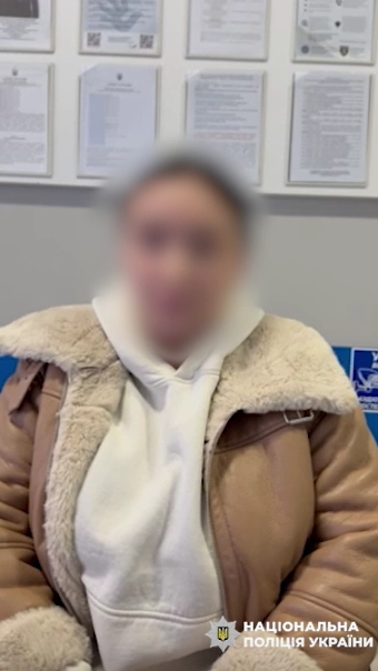 У Вінниці оштрафували дівчину за відео з поліцейською формою в соцмережах