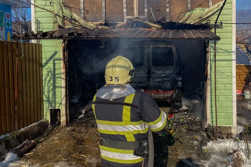 Вогняна доба на Вінниччині: десятки пожеж, смертельний випадок та транспортний колапс