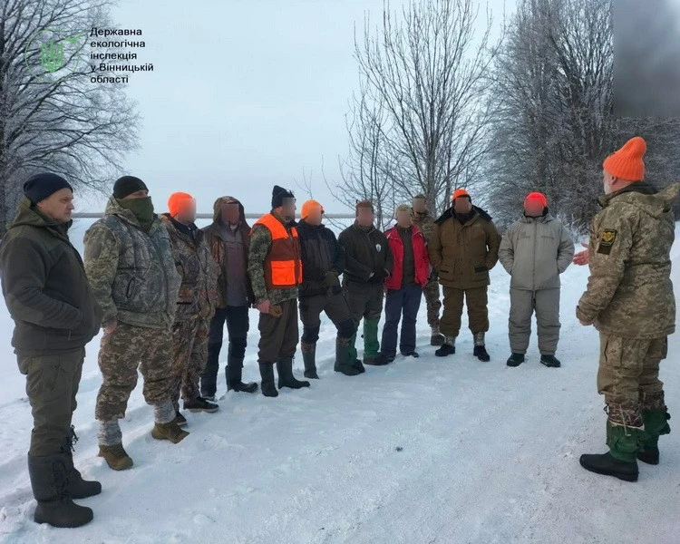 Боротьба зі сказом на Вінниччині: екоінспектори перевірили рейди з регулювання чисельності хижаків