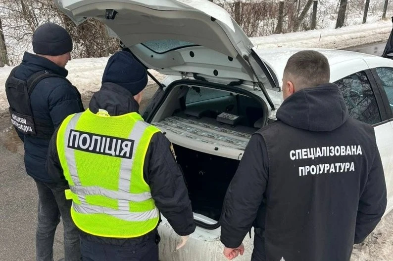 Ціна фальшивого догляду: на Вінниччині затримали сумчанина за спробу підкупу офіцера