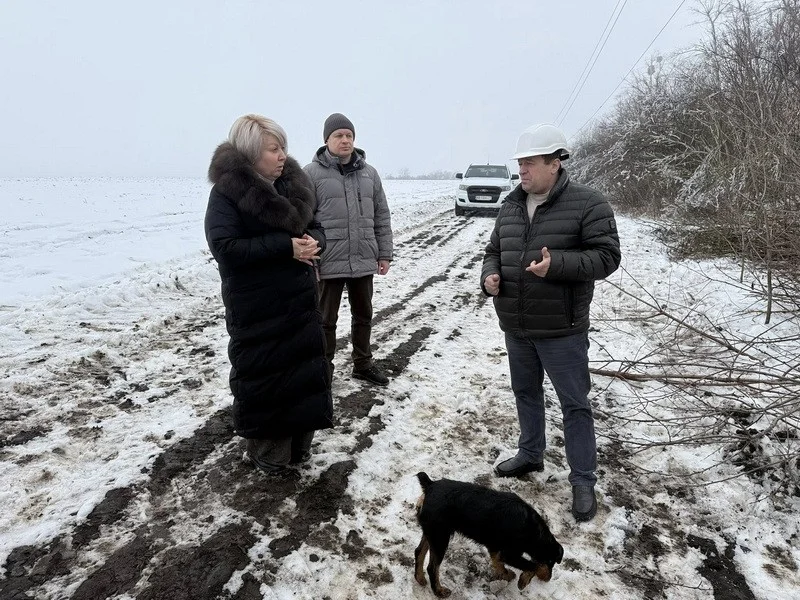 Битва за світло: на Вінниччині енергетики четверту добу долають наслідки масштабного буревію