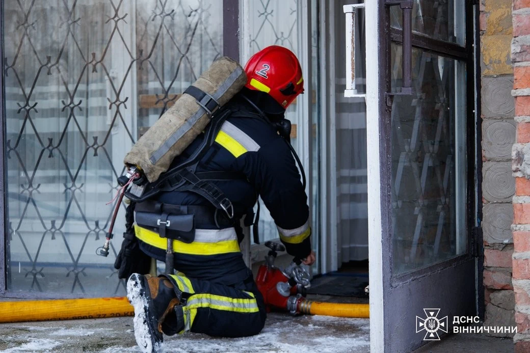Залишена на зарядці техніка ледь не спалила гуртожиток у Вінниці: евакуювали 120 людей