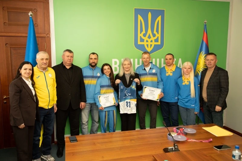 Вінницьких паралімпійців відзначили за високі здобутки на зимових Іграх-2026
