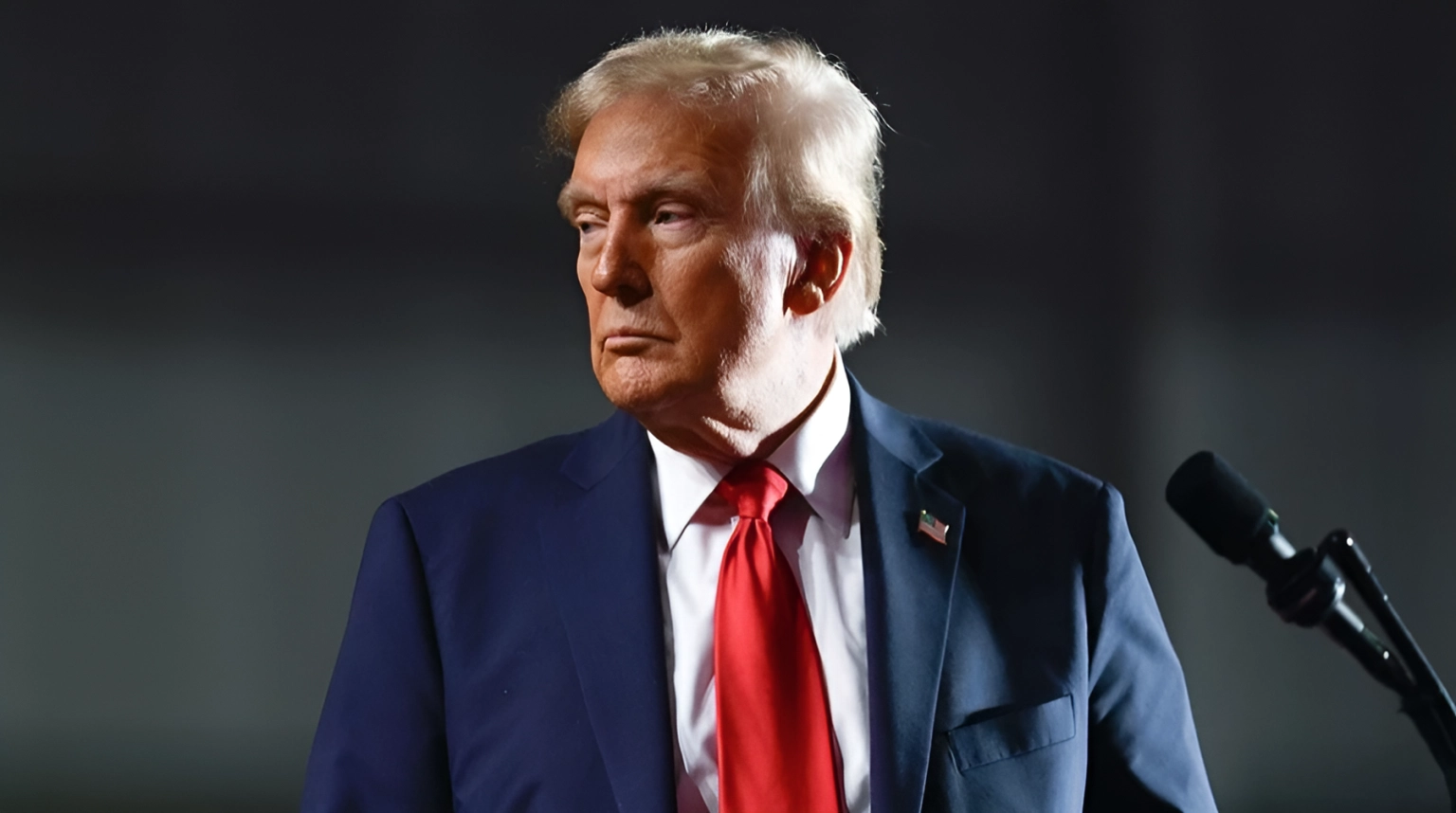 Трамп оголосив про мирну угоду з Іраном та розблокування Ормузької протоки Трамп оголосив про мирну угоду з Іраном та розблокування Ормузької протоки
