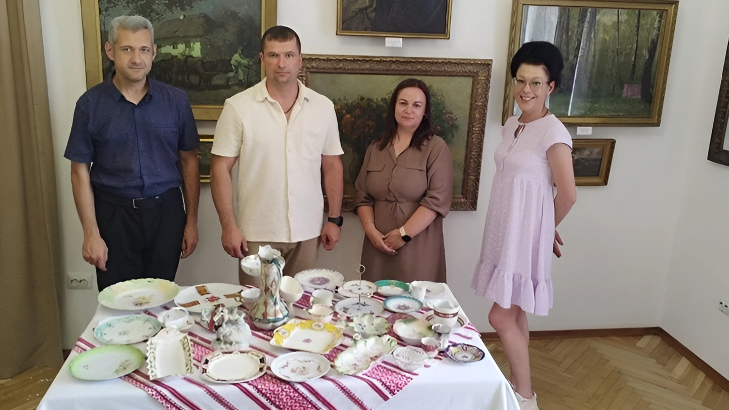 Музейна колекція Вінниці поповнилася антикварним посудом