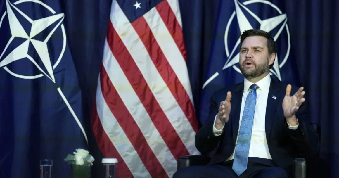 Віцепрезидент США Джей Ді Венс заявив про безперспективність російських атак Віцепрезидент США Джей Ді Венс заявив про безперспективність російських атак