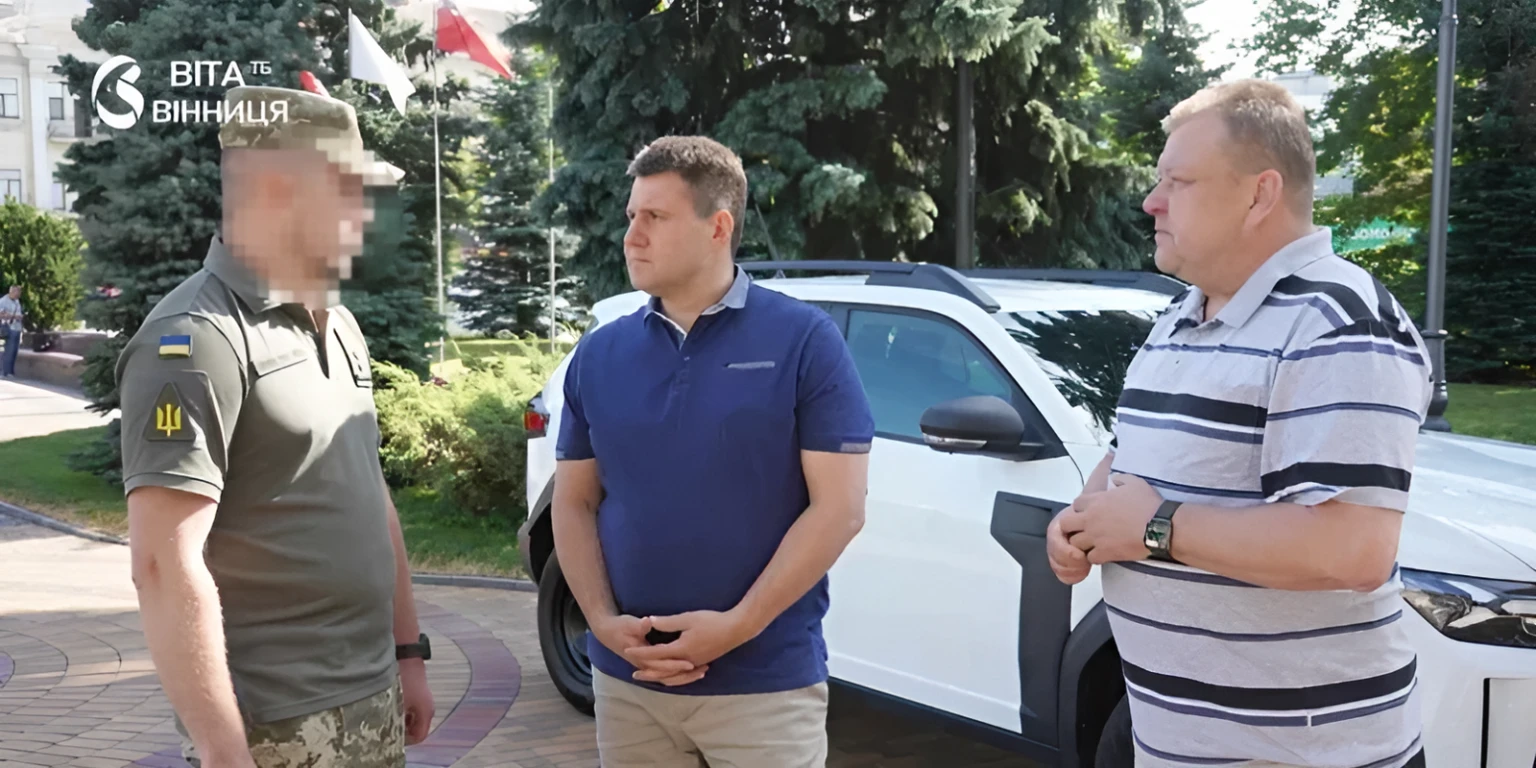 Вінницька громада передала нове авто для Повітряних Сил Вінницька громада передала нове авто для Повітряних Сил
